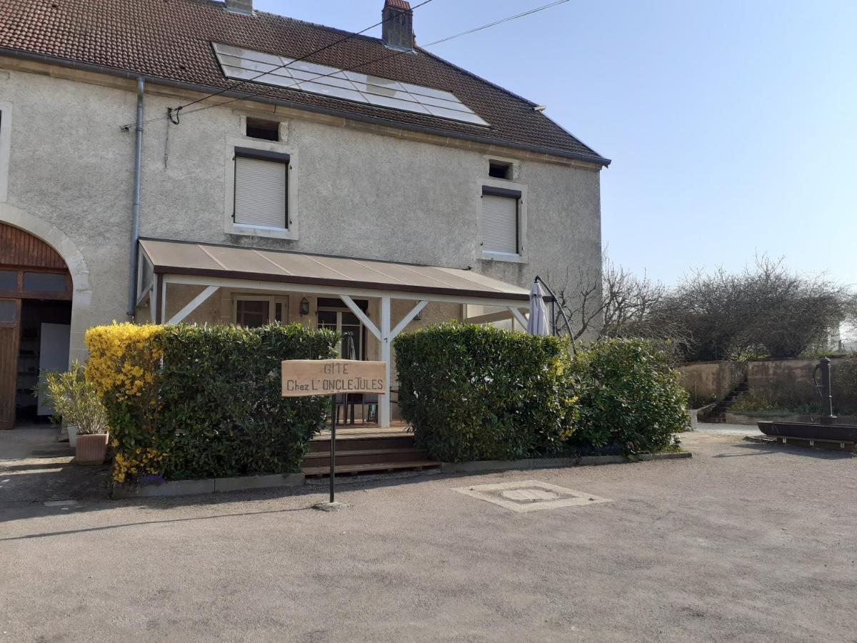 Gite Chez L'Oncle Jules Velesmes-Echevanne Exteriör bild